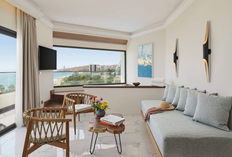 The GrandResort Limassol beachfront — photo 4