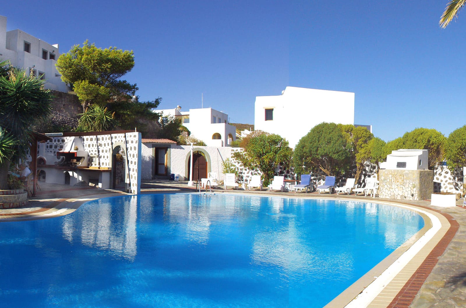 anamar-patmos-hotel-pool