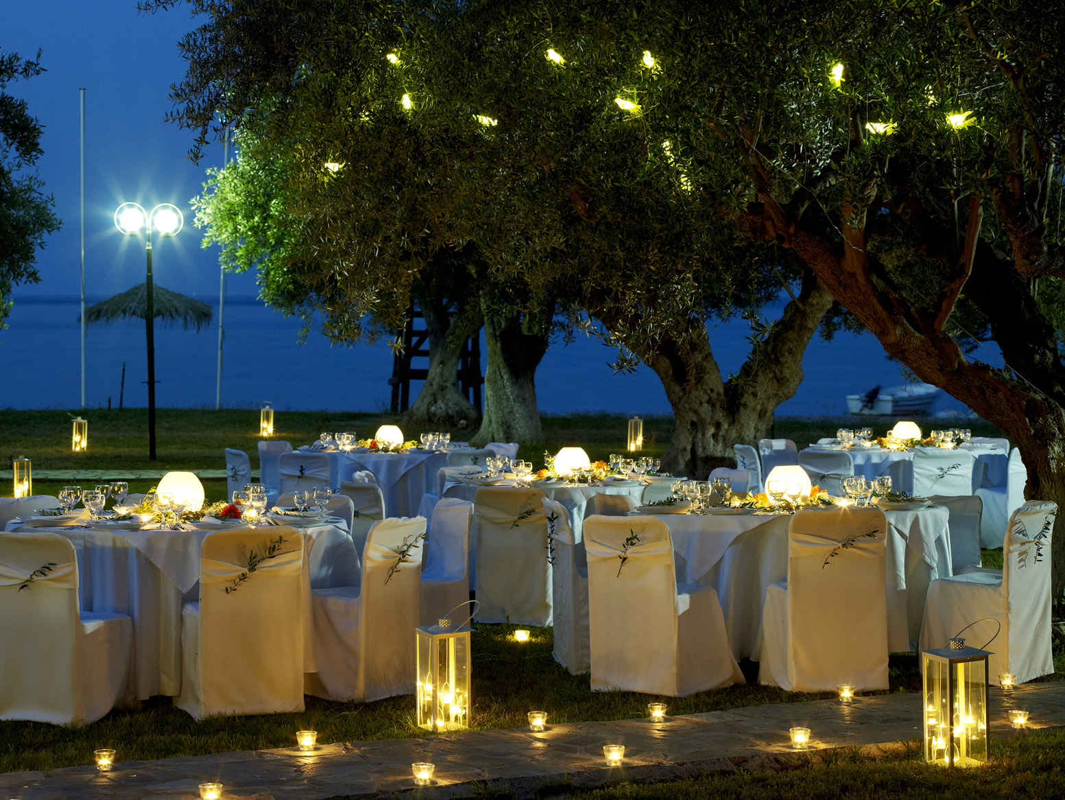 Dreamy Weddings (1)