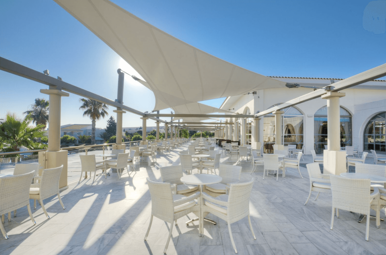 Kipriotis Village Resort - Olympus Main Bar