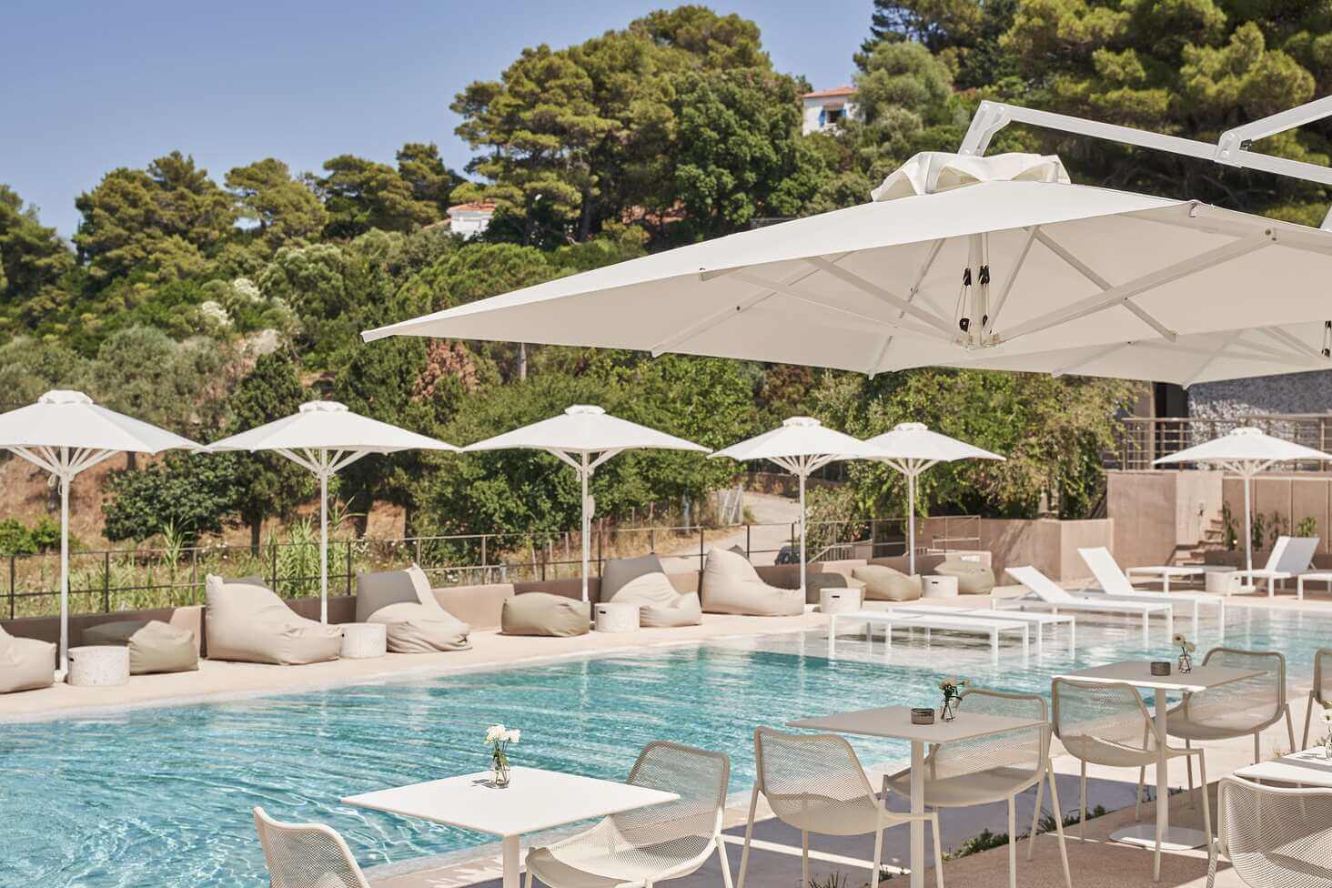 RADISSON PLAZA SKIATHOS_POOL BAR